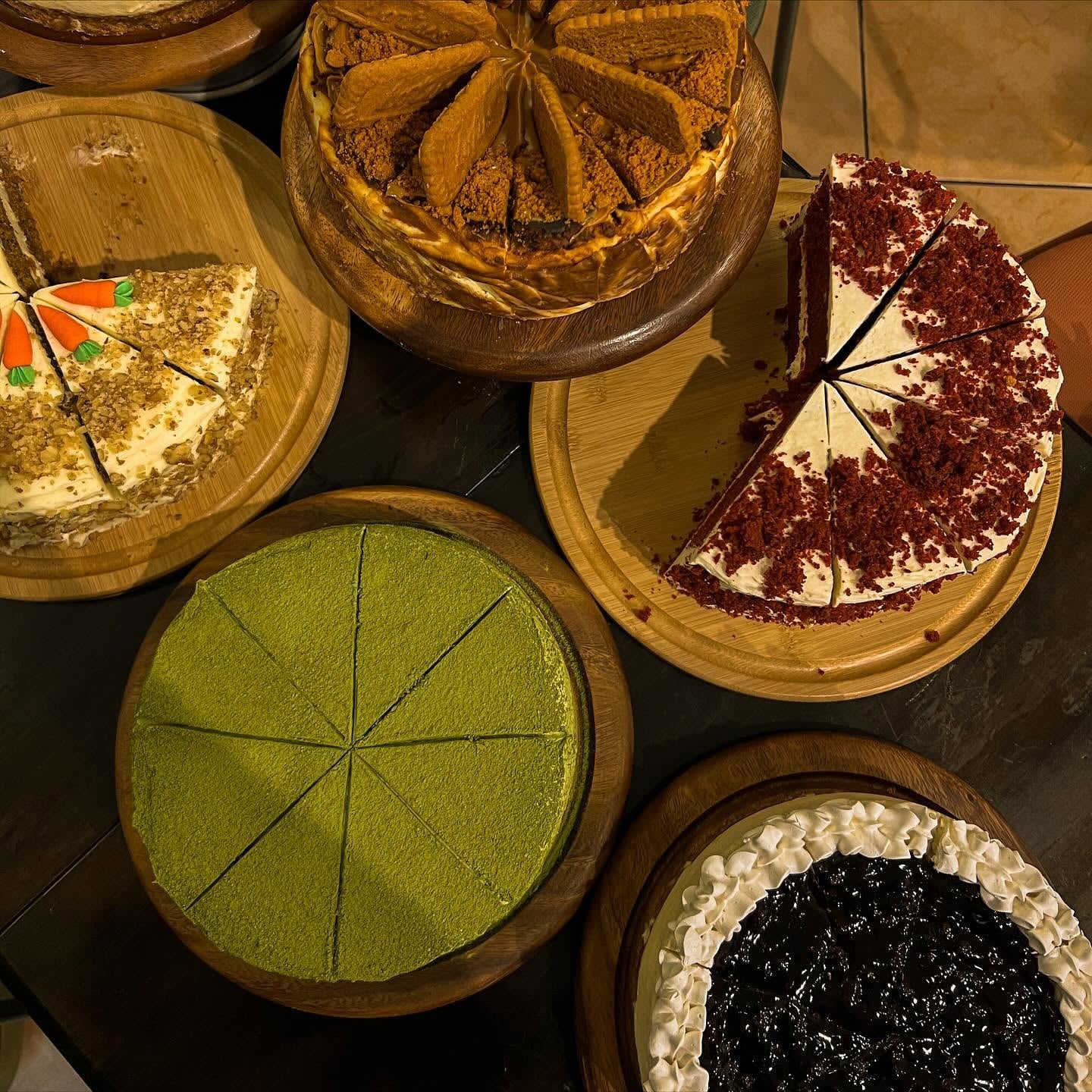 Homemade cakes served with freshly brewed drinks